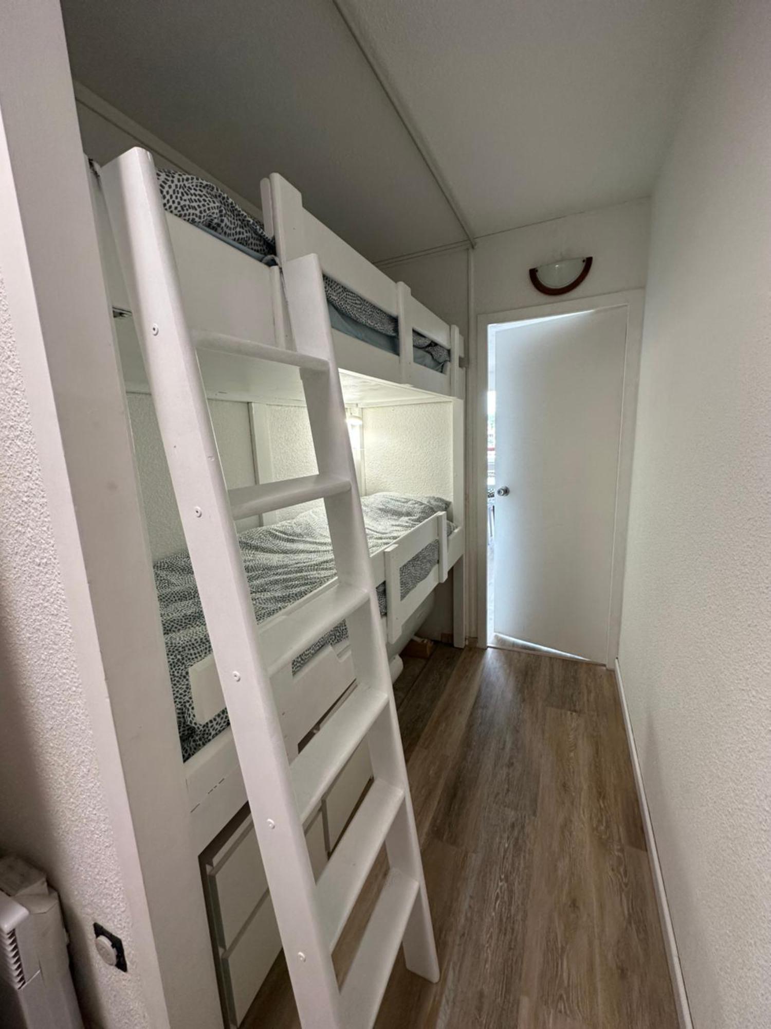 Le Bonamour Sur Le Port De Apartment